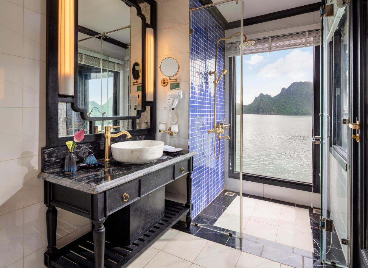 Le Journey Luxury Cruise Hotell Ha Long Exteriör bild
